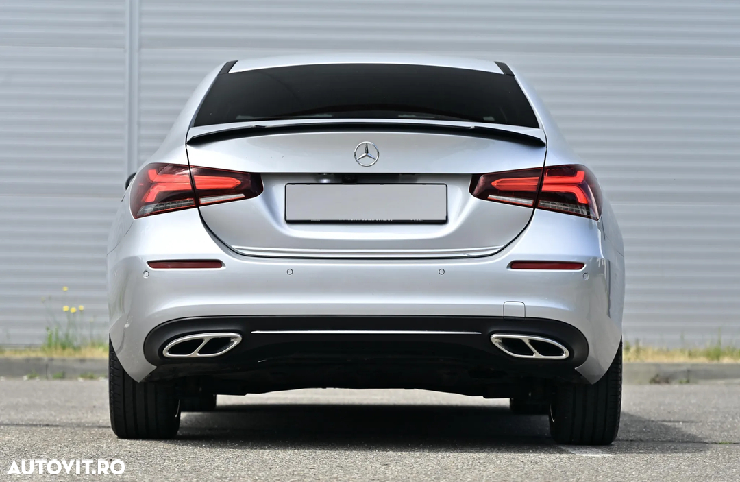 Poza 11 Mercedes-Benz A 200 d Sedan Edition 2021