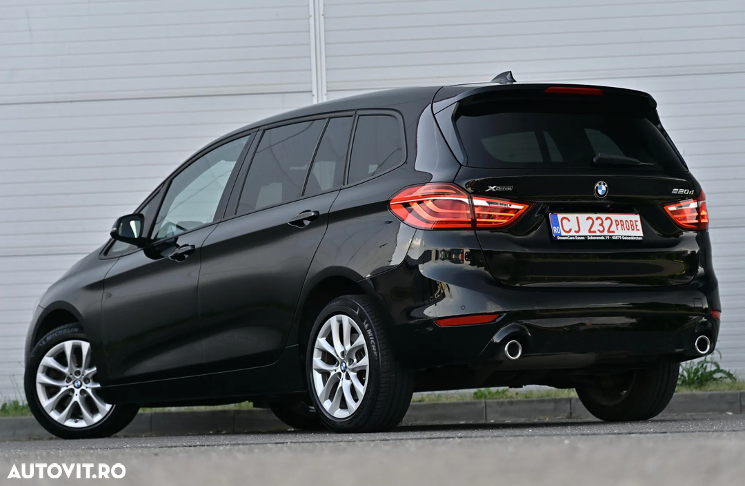 Poza 6 BMW Seria 2 220d xDrive AT Sport Line