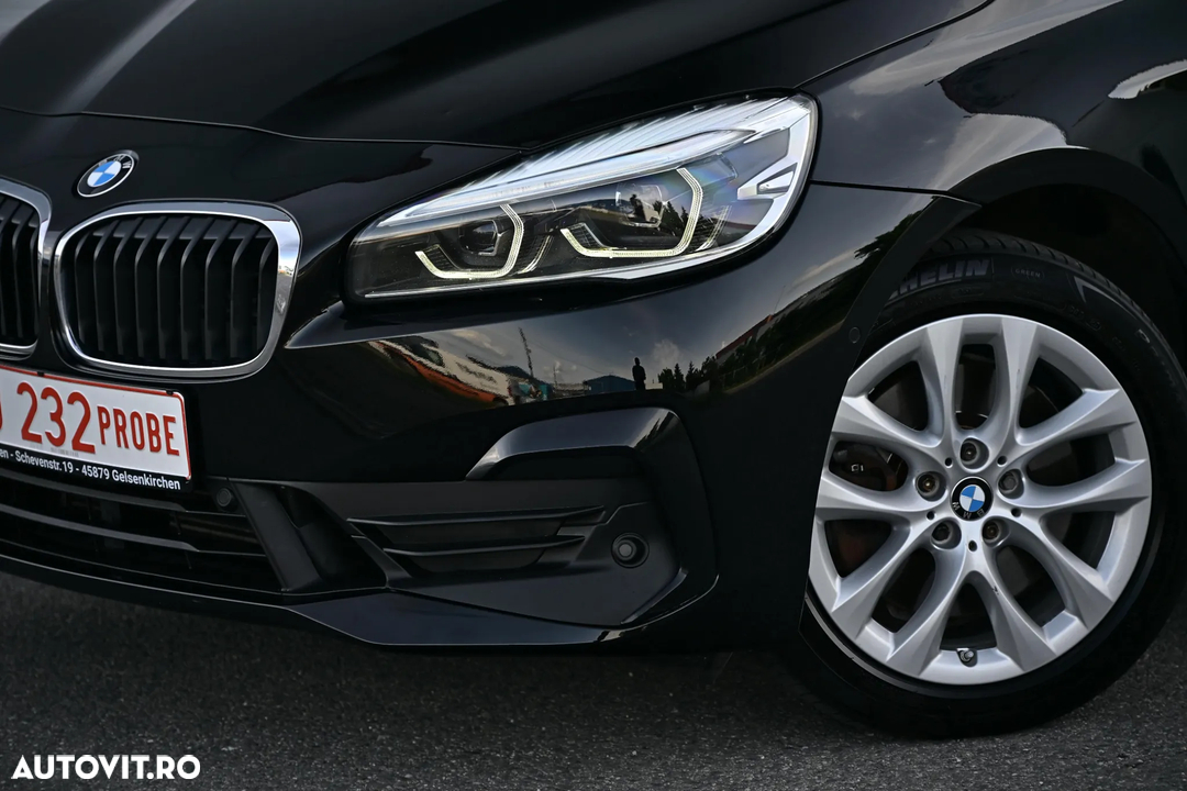 Poza 12 BMW Seria 2 220d xDrive AT Sport Line