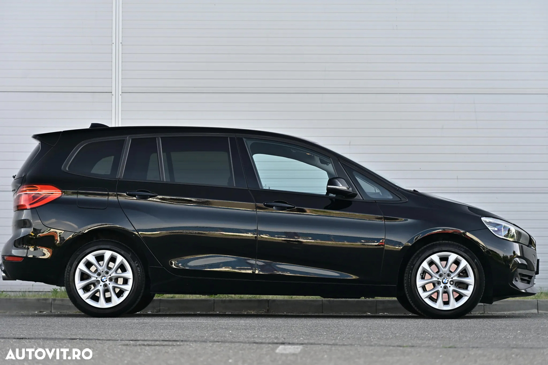 Poza 14 BMW Seria 2 220d xDrive AT Sport Line