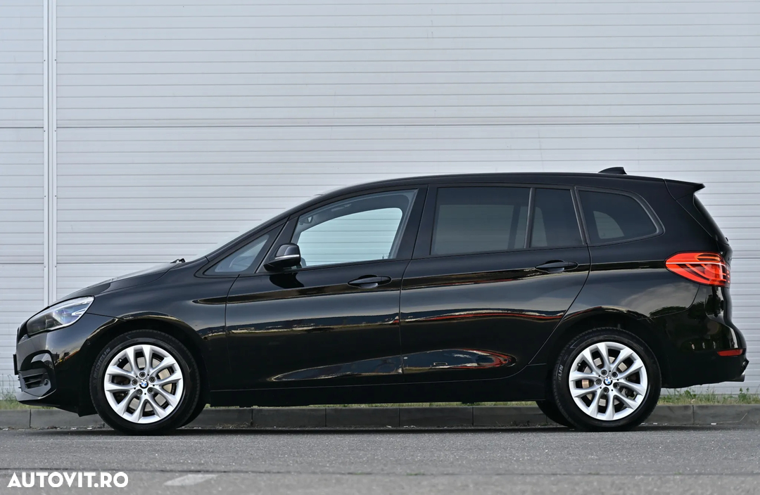 Poza 3 BMW Seria 2 220d xDrive AT Sport Line