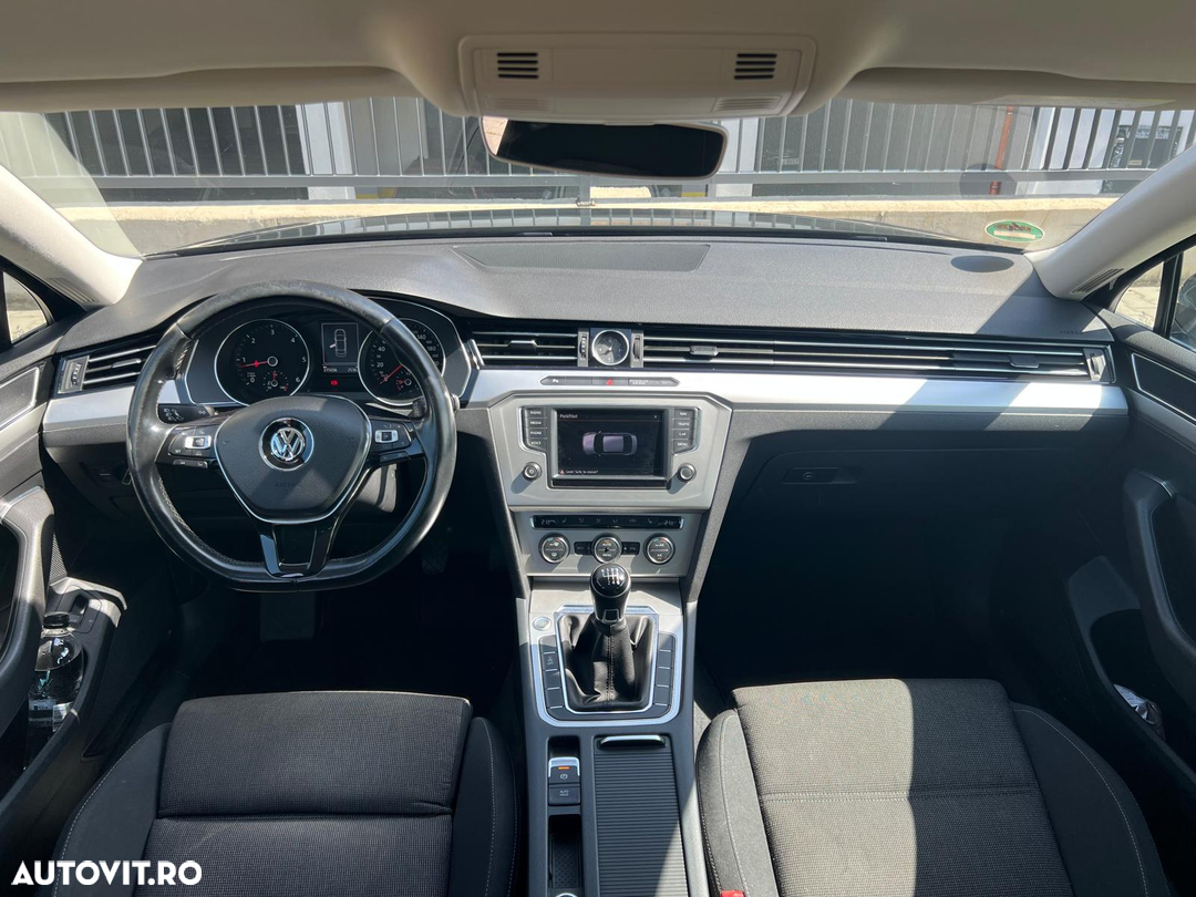 Poza 12 Volkswagen Passat 2.0 TDI Comfortline