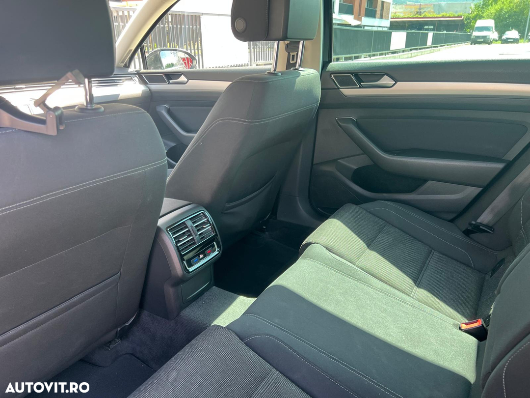 Poza 14 Volkswagen Passat 2.0 TDI Comfortline