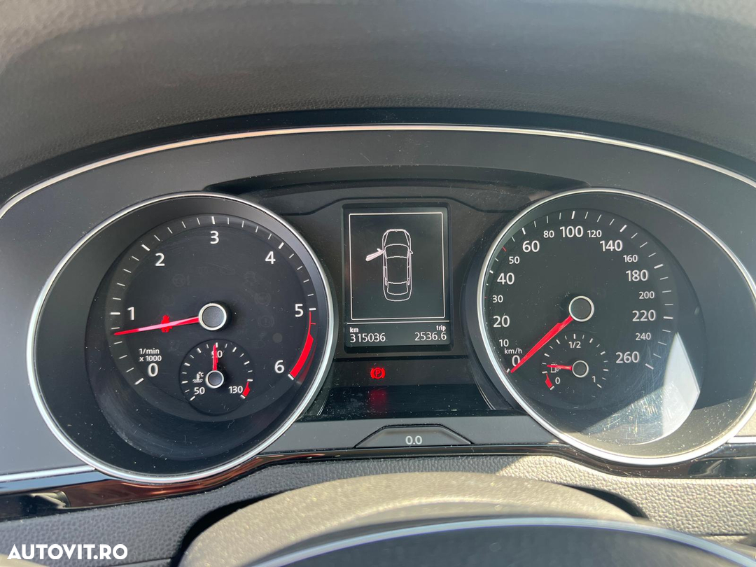 Poza 15 Volkswagen Passat 2.0 TDI Comfortline