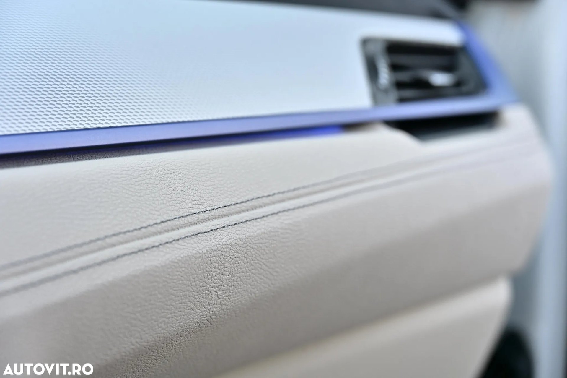 Poza 32 BMW X2 xDrive20i Automată