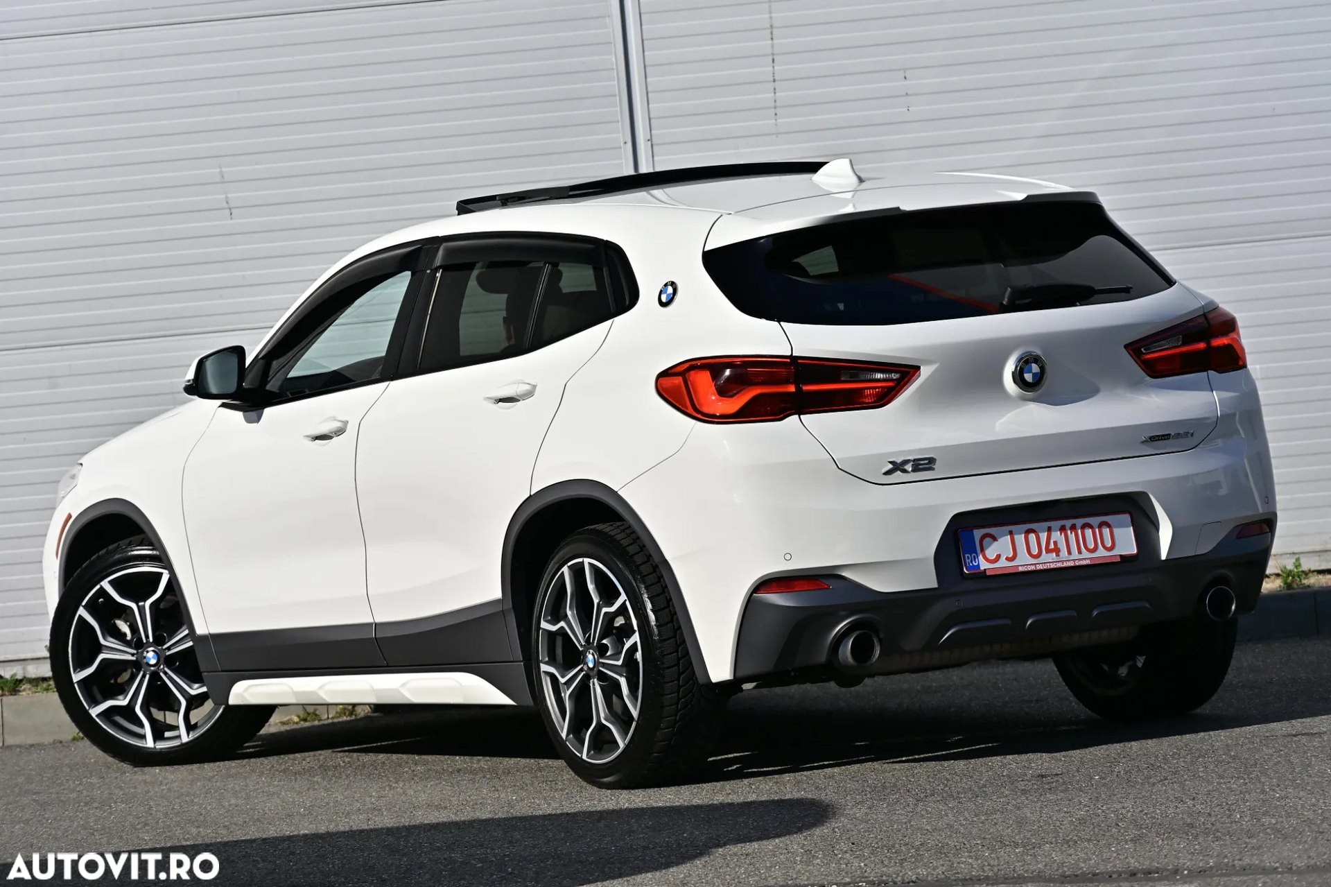 Poza 10 BMW X2 xDrive20i Automată