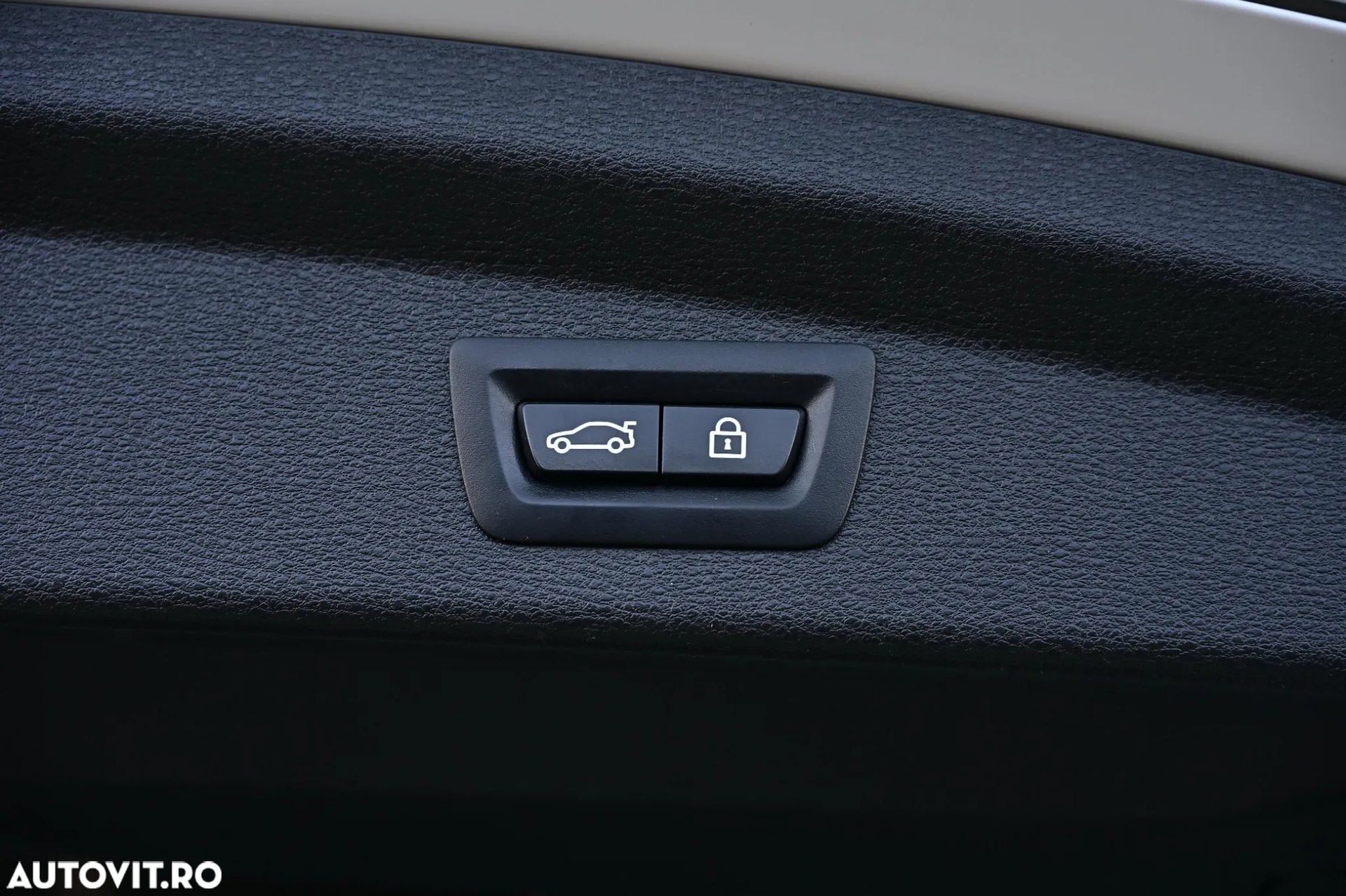 Poza 26 BMW X2 xDrive20i Automată