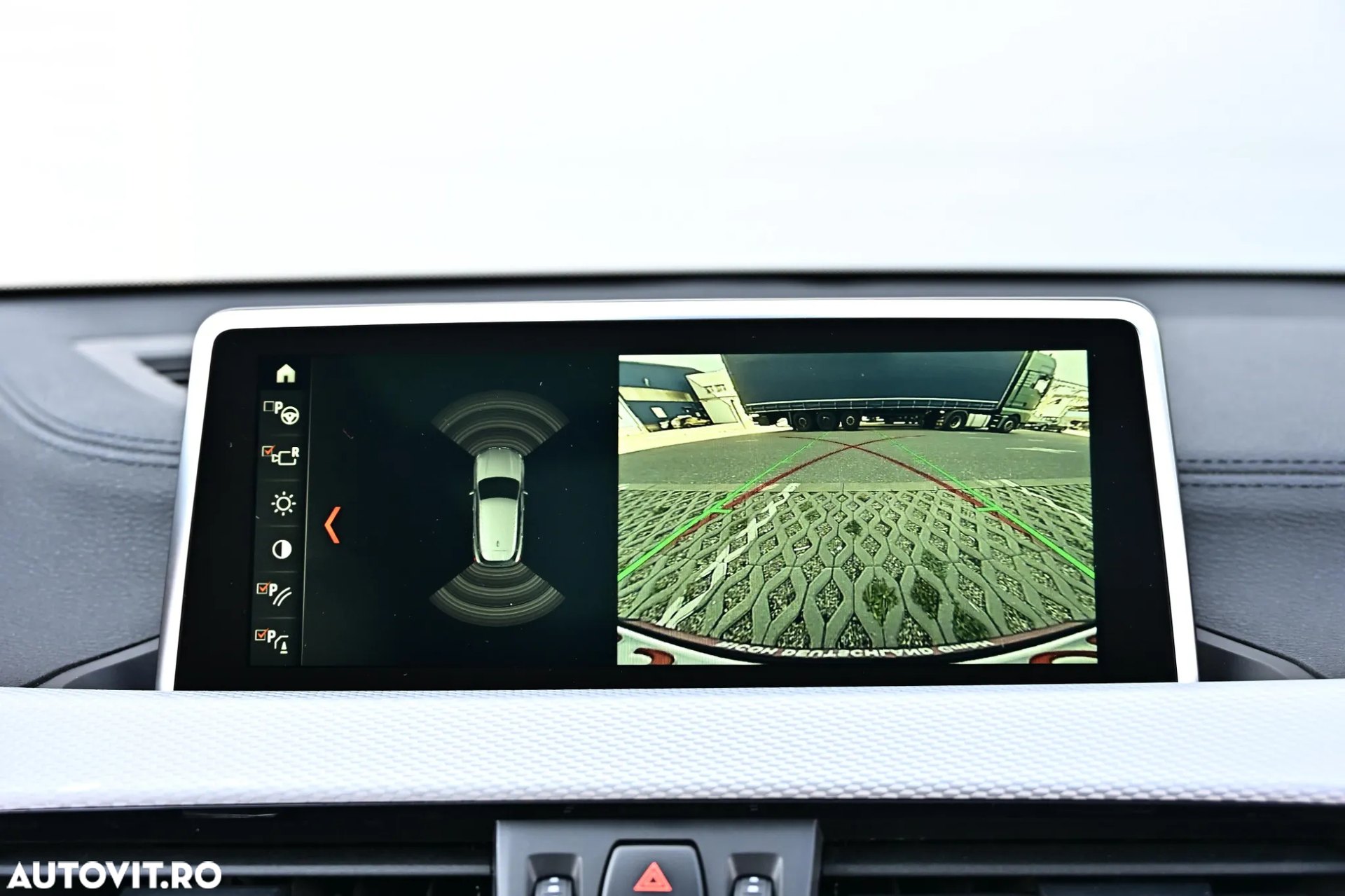 Poza 28 BMW X2 xDrive20i Automată
